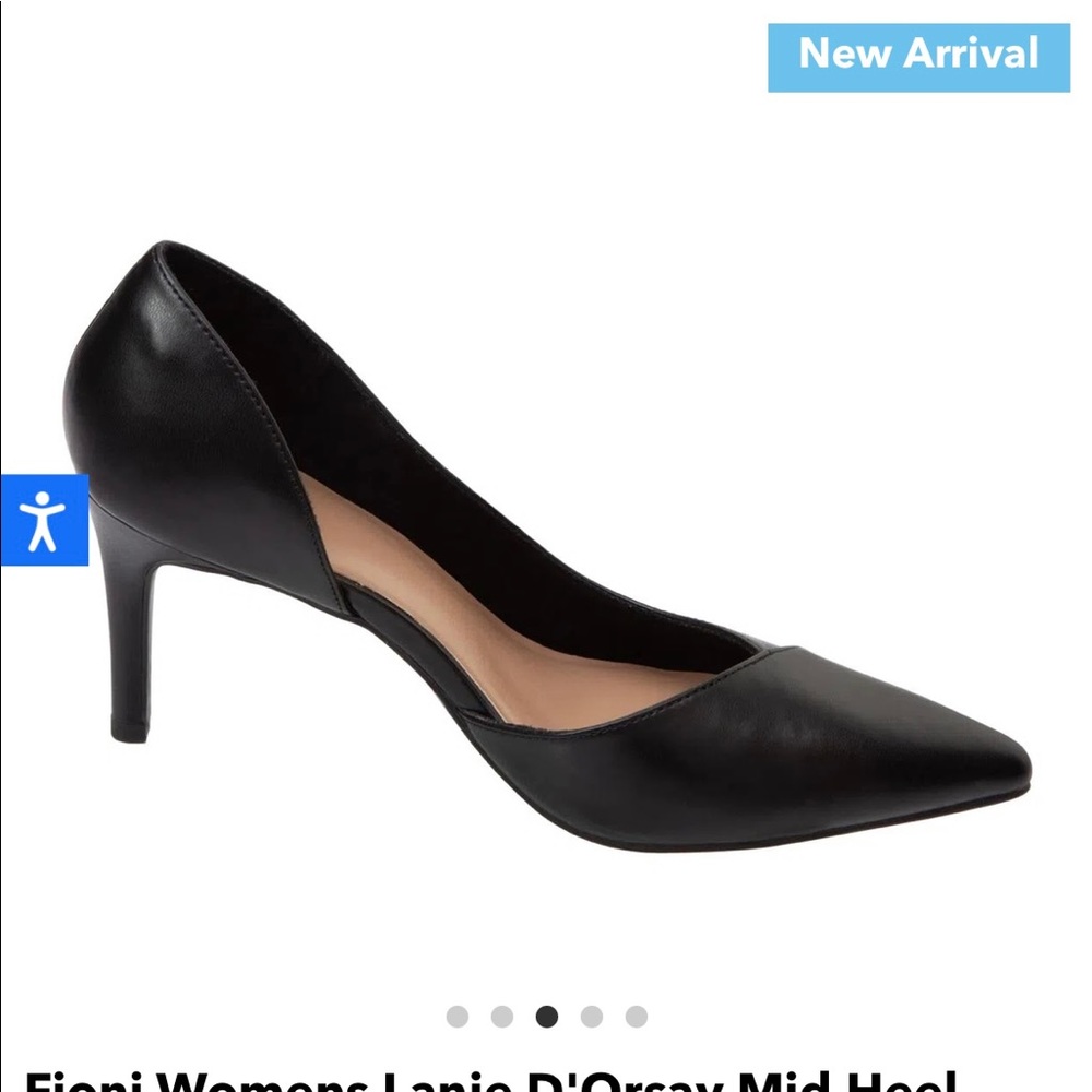 striking cut-out side, two-piece vamp, & pointed toe with flattering three-inch